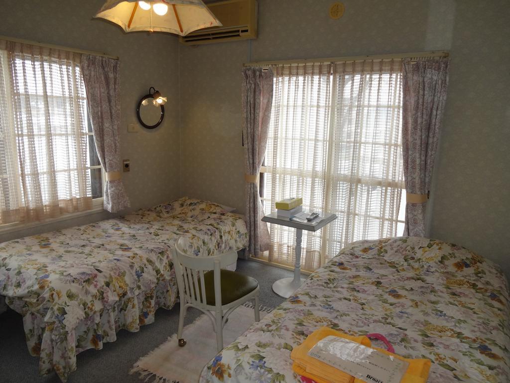 Ishiuchi Pension Bruges Minamiuonuma Szoba fotó